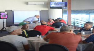 Due&ntilde;os compran caballos importados por la Comisi&oacute;n H&iacute;pica