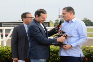 Burlao gana Cl&aacute;sico Presidente Constitucional y El Pool paga RD$139,580.00